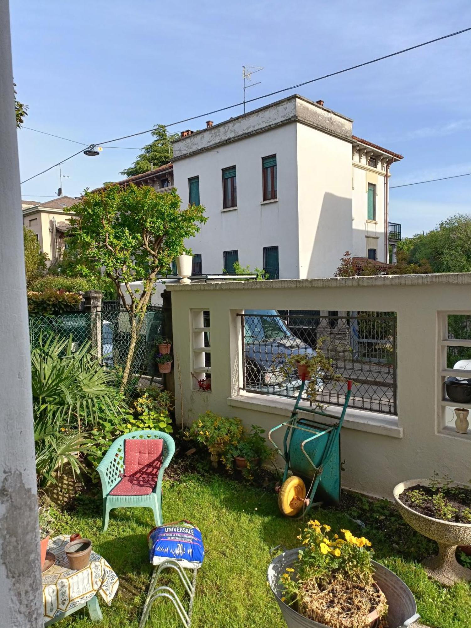 Chez Mavipagi B&B Верона Экстерьер фото
